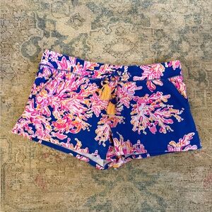 Lilly Pulitzer EUC Colorful Women's Shorts with Pockets and Tassels
